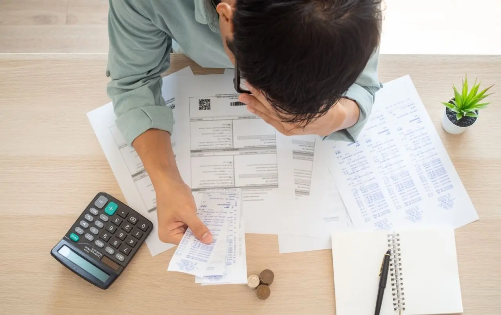 Passo a passo para sair das dívidas de financiamento
