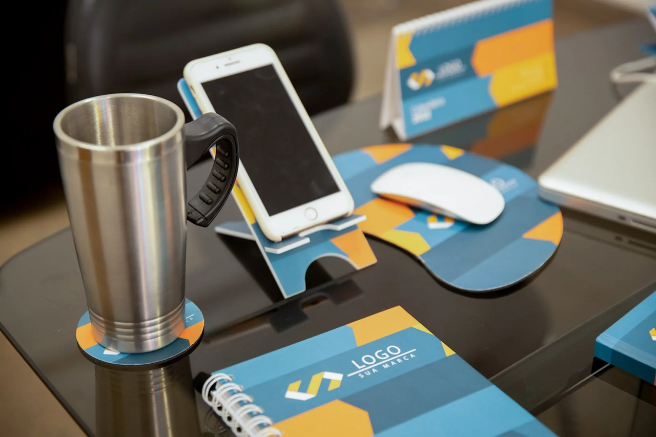Renda extra com produtos personalizados: como criar e vender