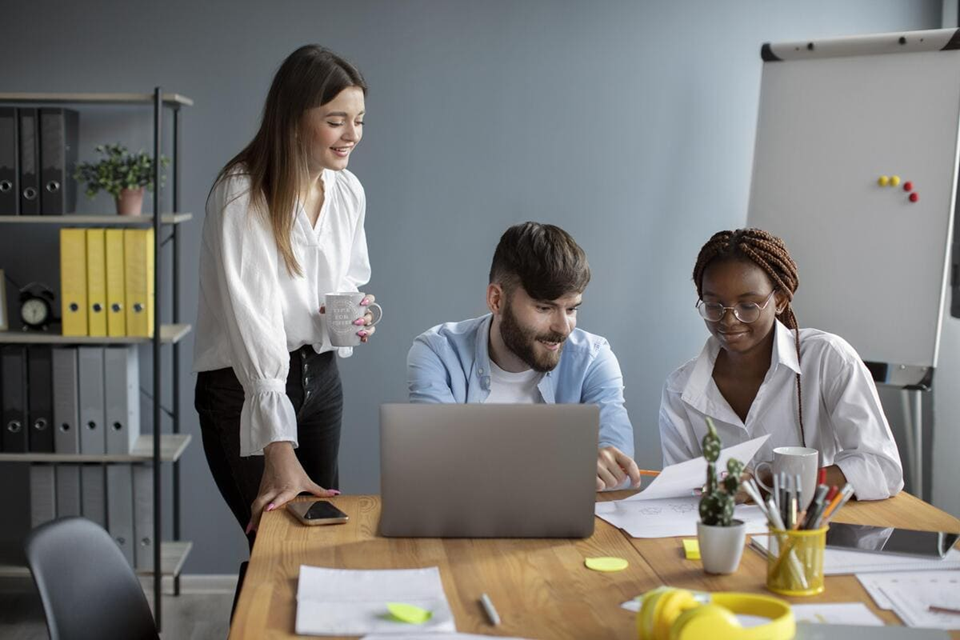 Grana extra com consultoria de marketing: como ajudar pequenos negócios